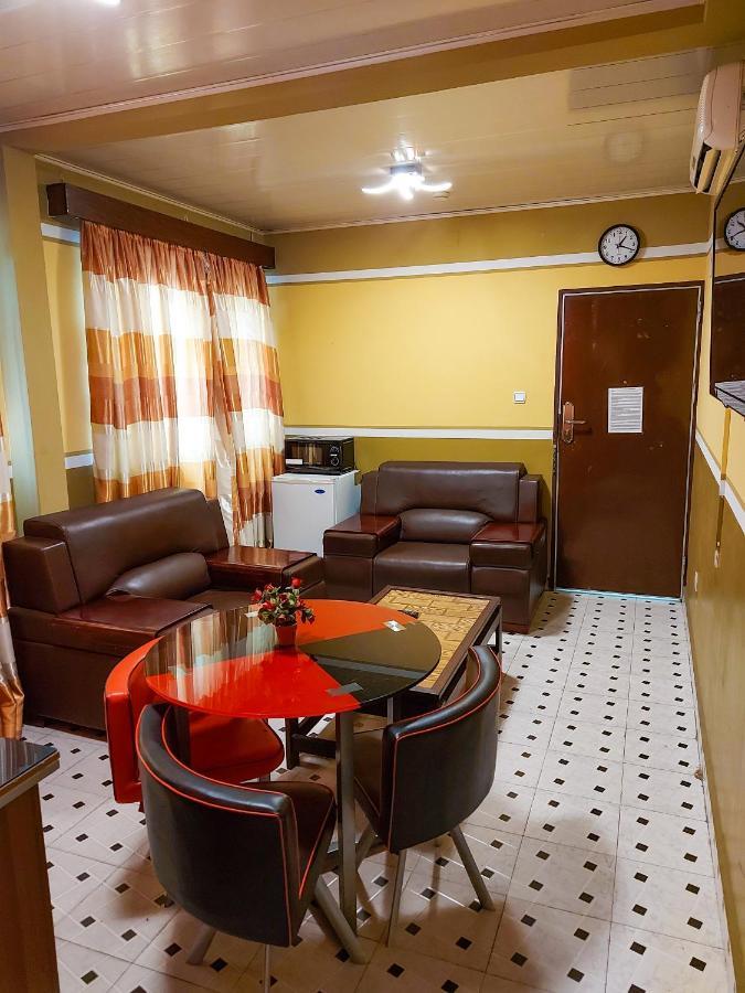 Hotel Relax Kinshasa Exterior photo