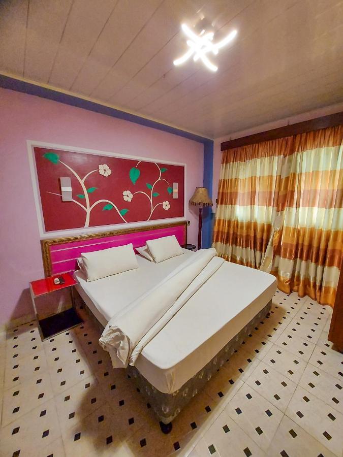 Hotel Relax Kinshasa Exterior photo
